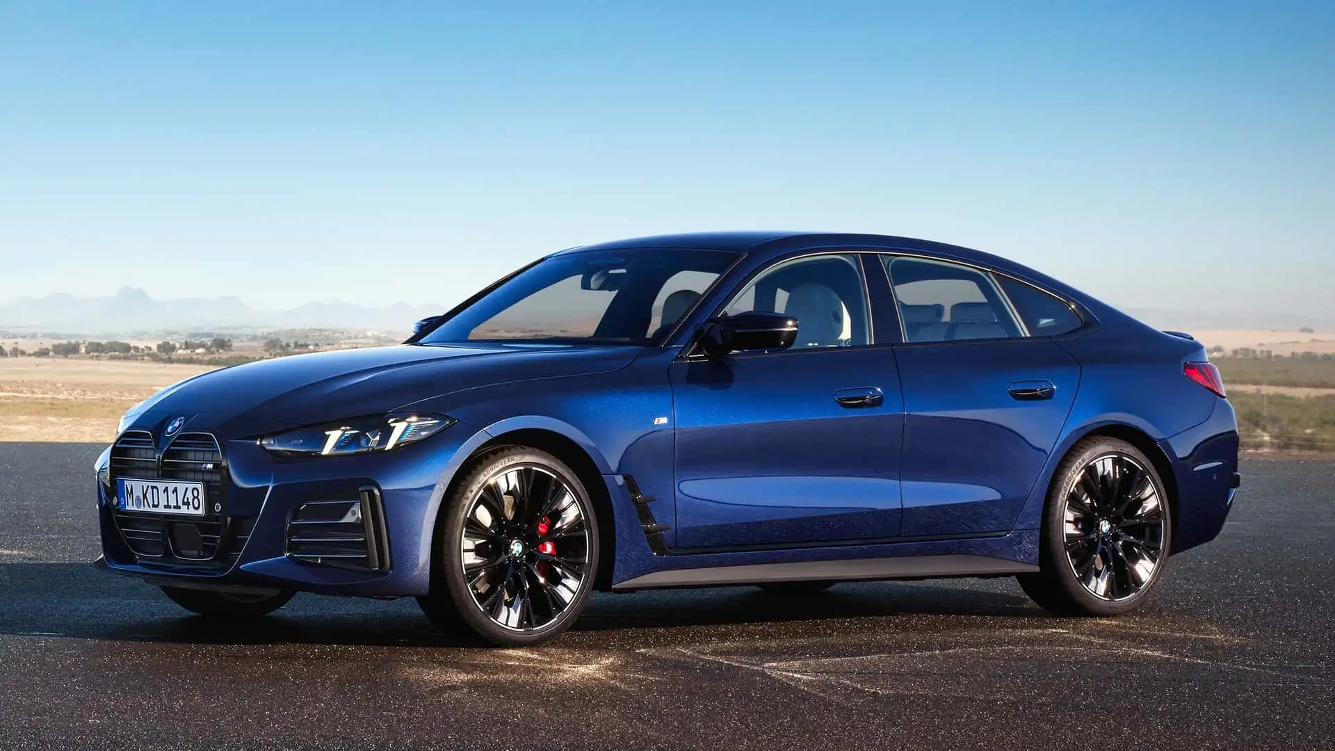 https://cdn.motor1.com/images/mgl/VzvK37/s1/bmw-m440i-gran-coupe.webp