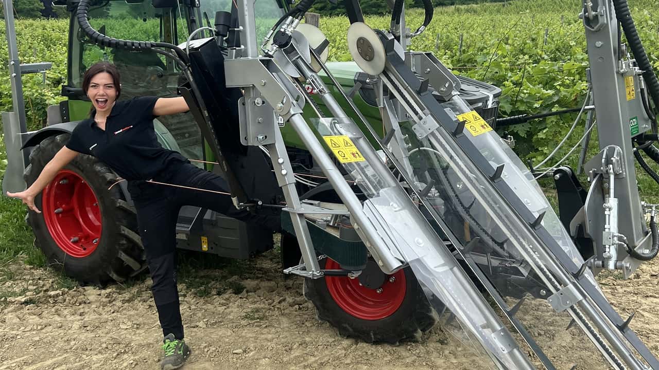 Olmi: legatrice da vigneto in prova con Giulia
