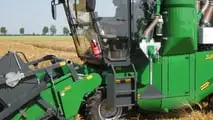 Le  mietitrebbie parcellari (plot combines)