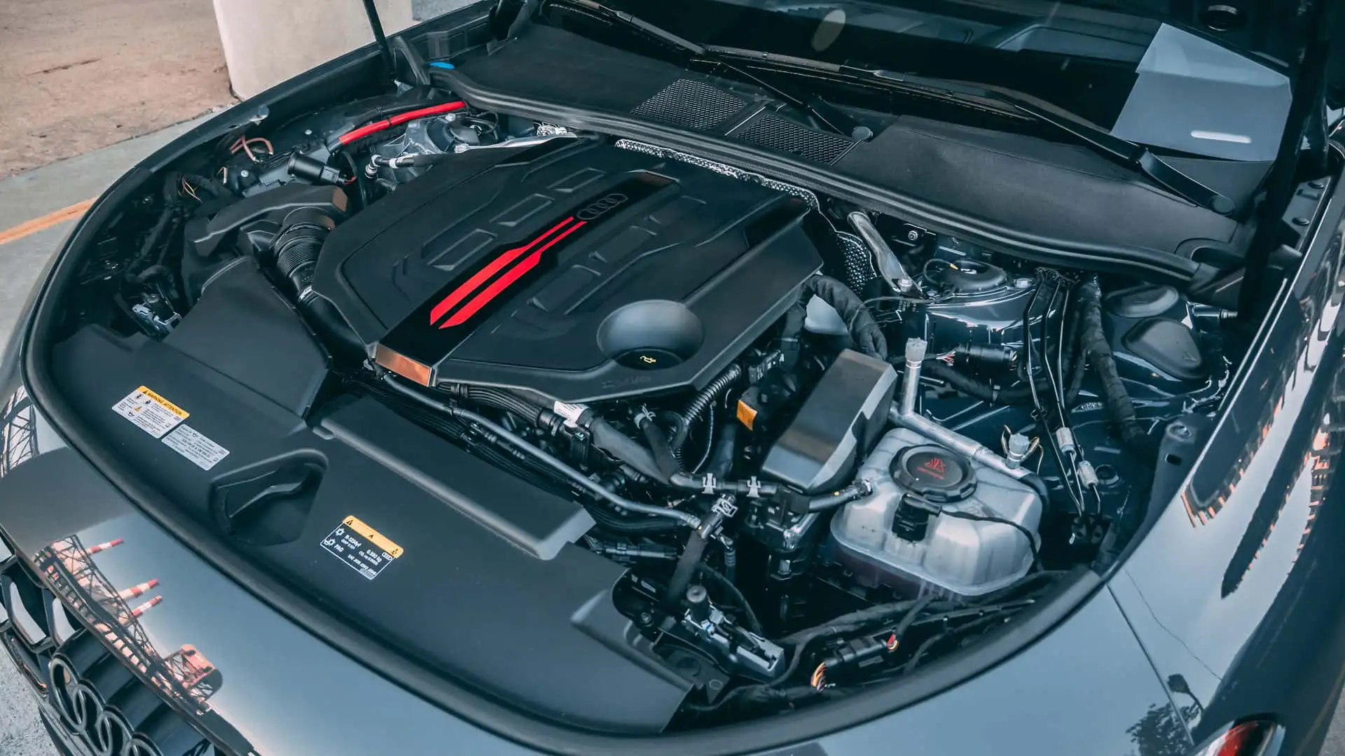 https://cdn.motor1.com/images/mgl/Vzvpl7/s1/2025-audi-s5-review.webp