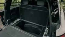 Rivian R1S: Unteres Staufach