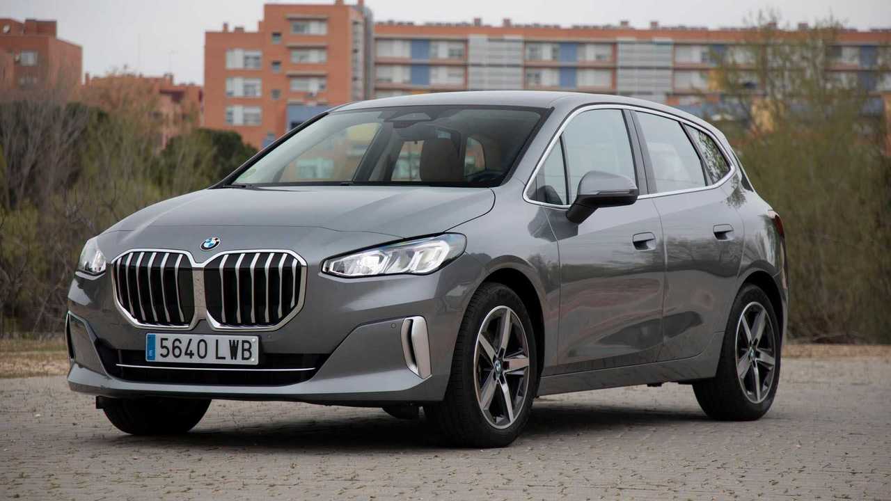 BMW 218i Active Tourer 2022 prueba en video