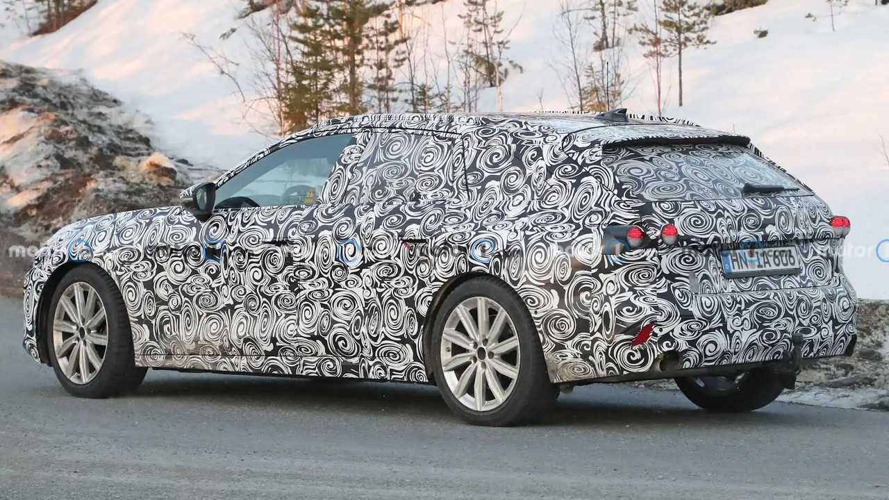 Le foto spia della nuova Audi A4 Avant