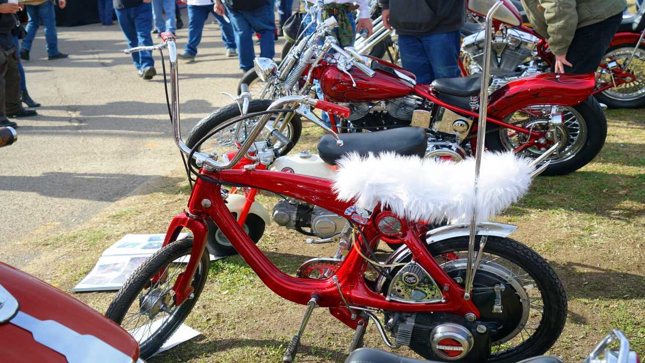 Chopperfest custom Honda moped