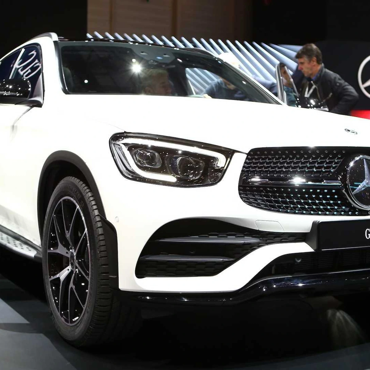2020 Mercedes-Benz GLC Debuts In Geneva With Mild Facelift