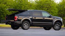 Michigan Vehicle Solutions'un Ford F-150 Pick-up'lara Mustang Görünümü Getiren Kasa Tasarımı