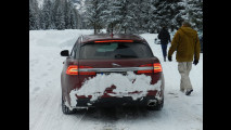 La Jaguar XF Sportbrake sulla neve