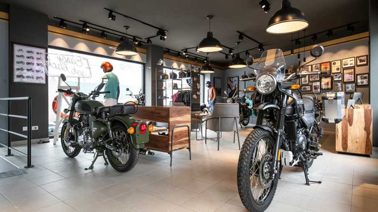 Royal Enfield Concept Store3