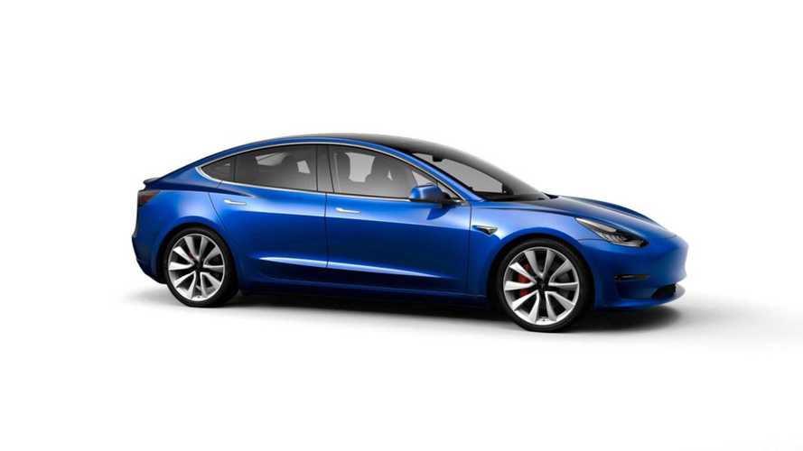 Tesla Finally Begins $35,000 Tesla Model 3 Standard Range Deliveries