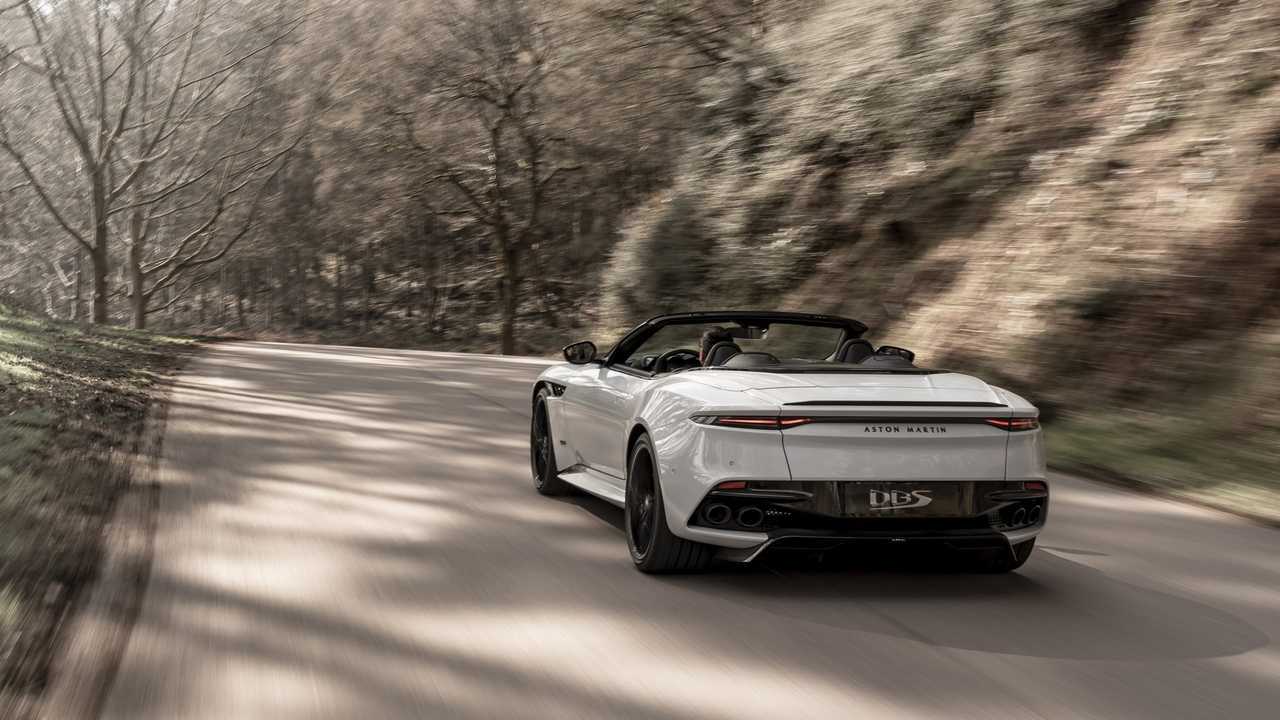Volantino Aston Martin DBS Superleggera