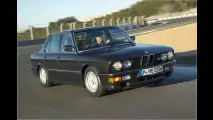 Zeitreise im ersten BMW M5