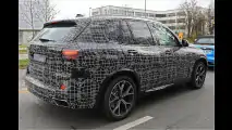 BMW X5 legt Tarnung ab