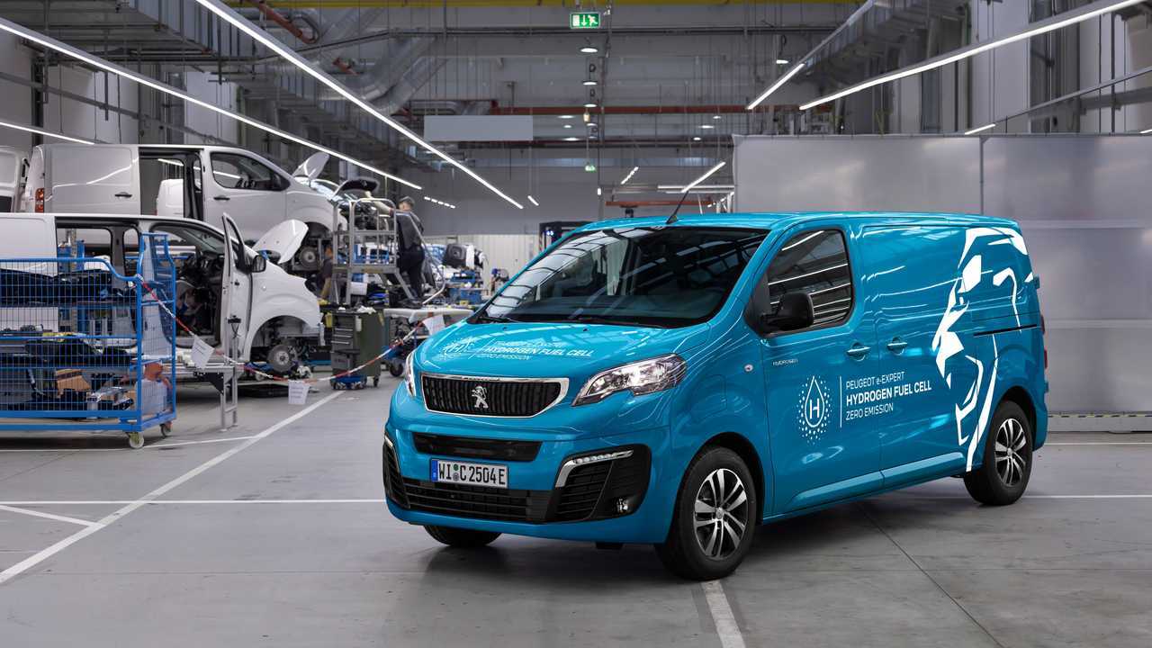 Peugeot e-Expert Hydrogen, primi esemplari prodotti