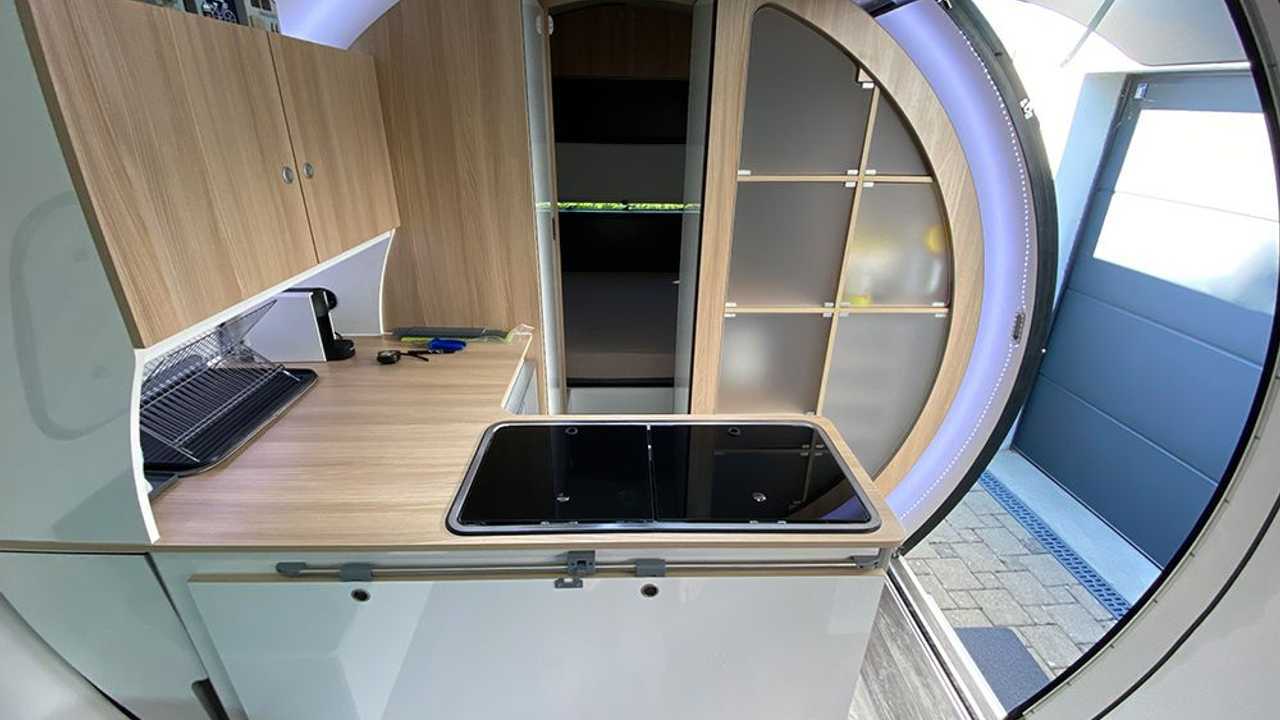 Interno del camper telescopico Beauer 3XC
