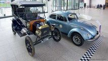 50 Jahre Weltmeister-Käfer: Autostadt zeigt Jubilar auf der Piazza