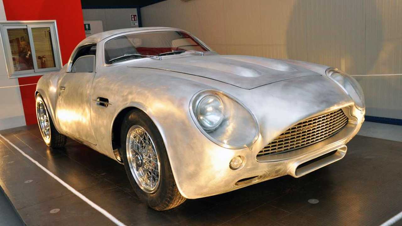 Carrozzeria in alluminio battuta a mano