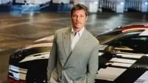 La Mercedes-AMG GT Coupé 4 porte con Brad Pitt e George Russell