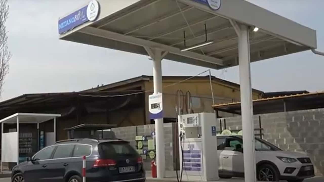 Biometano per automobili: dal letame il pieno in azienda agricola