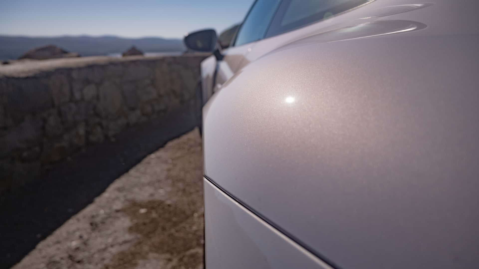 https://cdn.motor1.com/images/mgl/W87Q7q/s1/2025-porsche-911-carrera-s.jpg