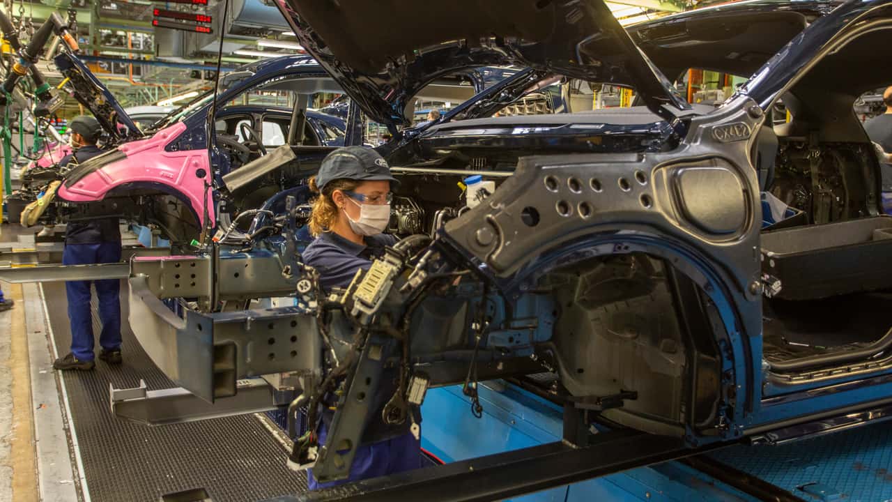 Ford podría fabricar coches Geely en la planta de Valencia