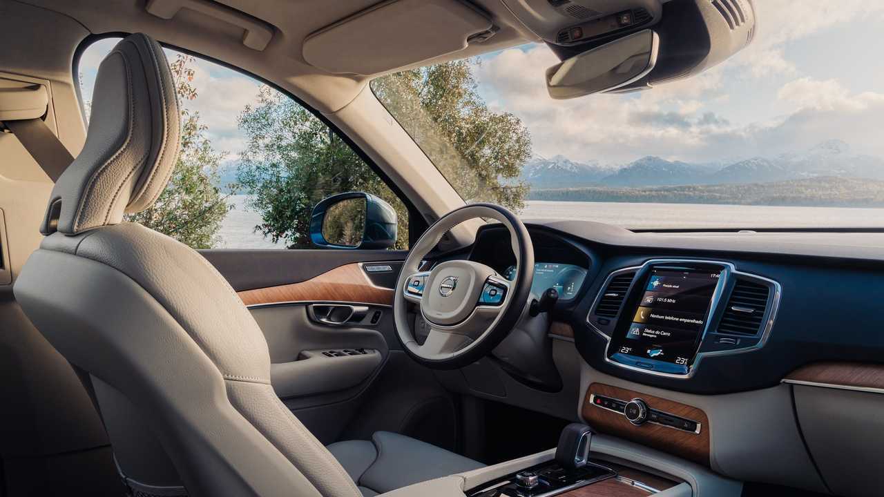 Volvo XC90 T8 2023