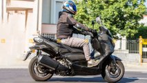 Yamaha XMAX 300 Spy Photos - Right Side