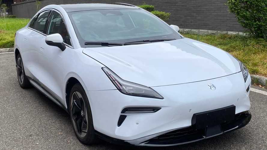 Hycan раскрыл внешность седана, который больше Tesla Model 3