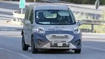 Ford Tourneo/Transit Courier als Erlkönig erwischt