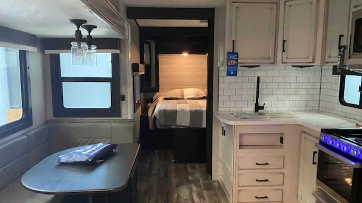 Top RVs For Camping In Cold Weather