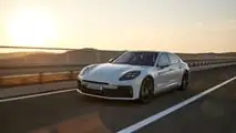 Porsche Panamera E-Hybrid (2024)