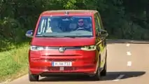 VW T7 Multivan Life 2.0 TDI (2023) im Test