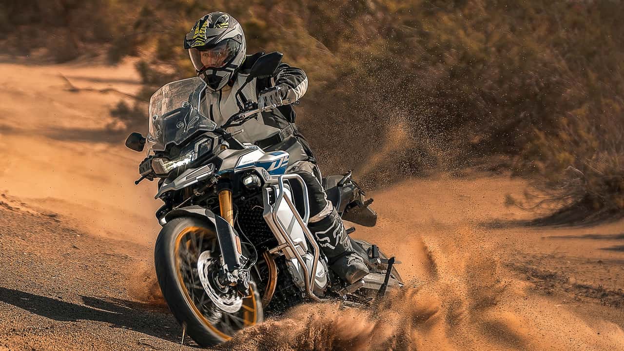 Voge confirma preços para suas 4 motos e abre 2 lojas no Brasil