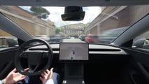 Tesla FSD a Roma