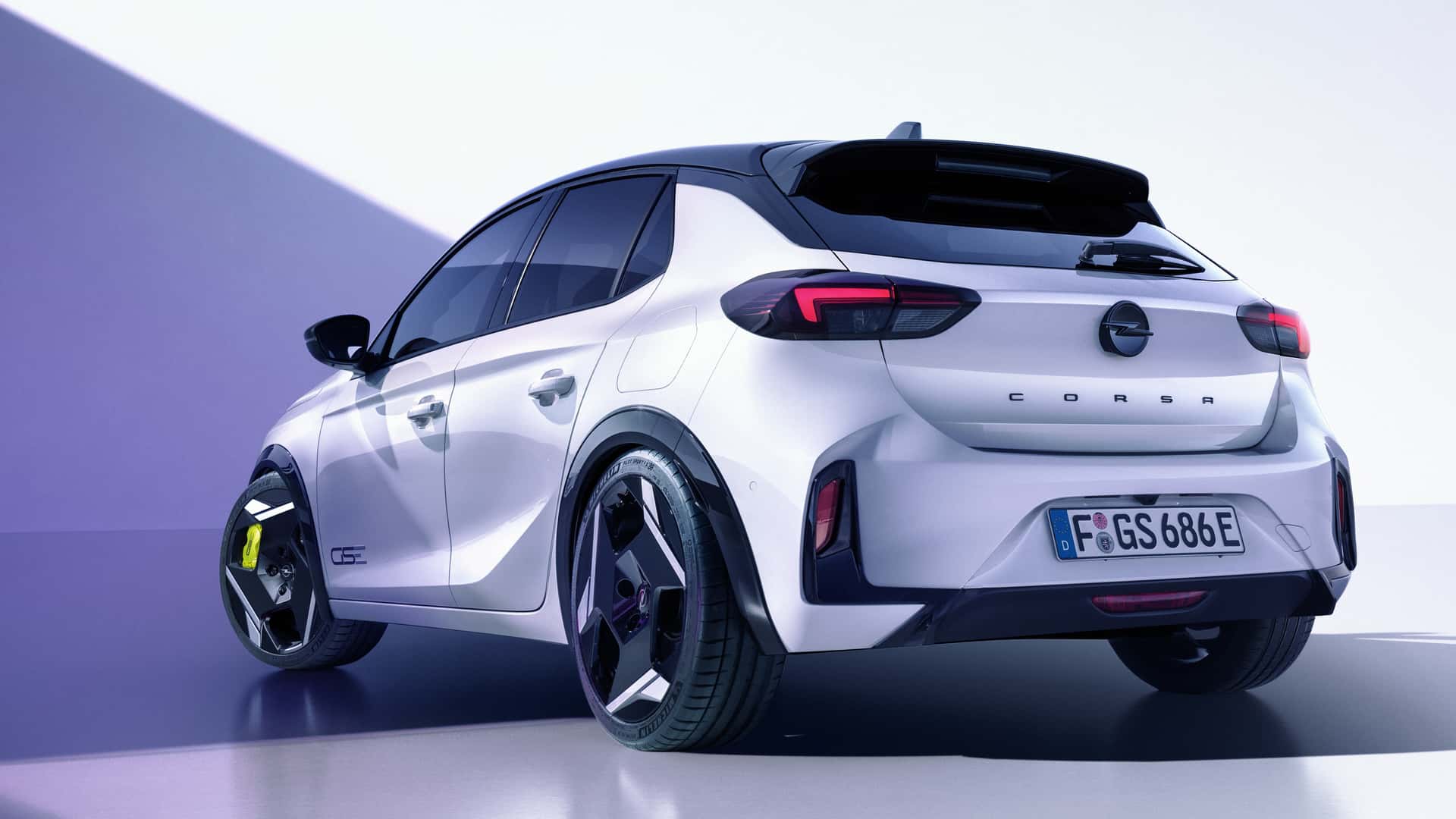 https://cdn.motor1.com/images/mgl/W8KAxO/s1/opel-corsa-gse-2026.jpg