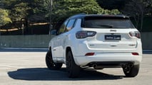 Jeep Compass Blackhawk flex 2026