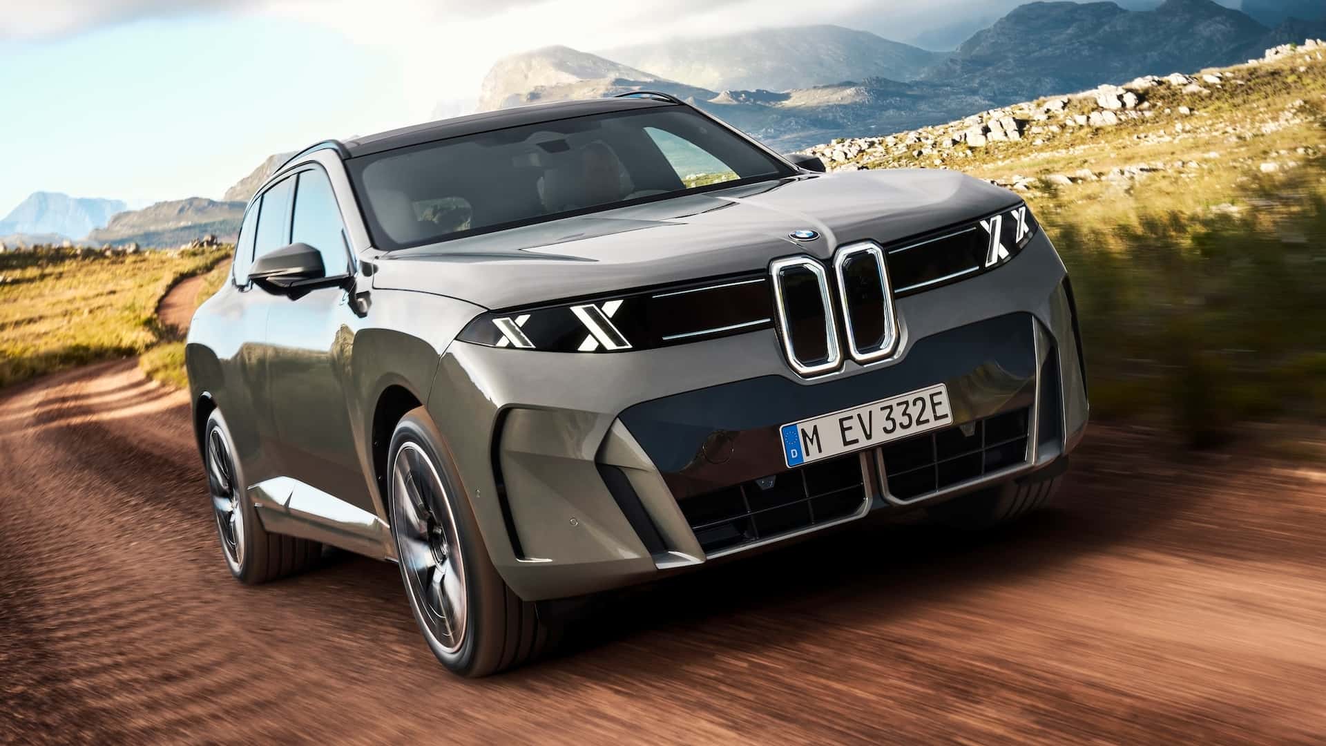 https://cdn.motor1.com/images/mgl/W8KLgL/s1/2027-bmw-ix5-60.jpg