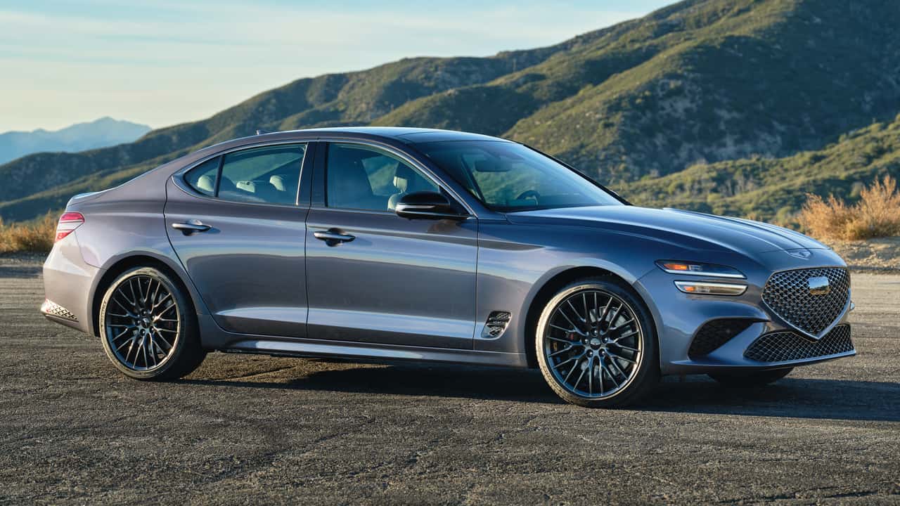 Genesis G70 straci silnik V6 — od 2027 roku tylko wersja czterocylindrowa