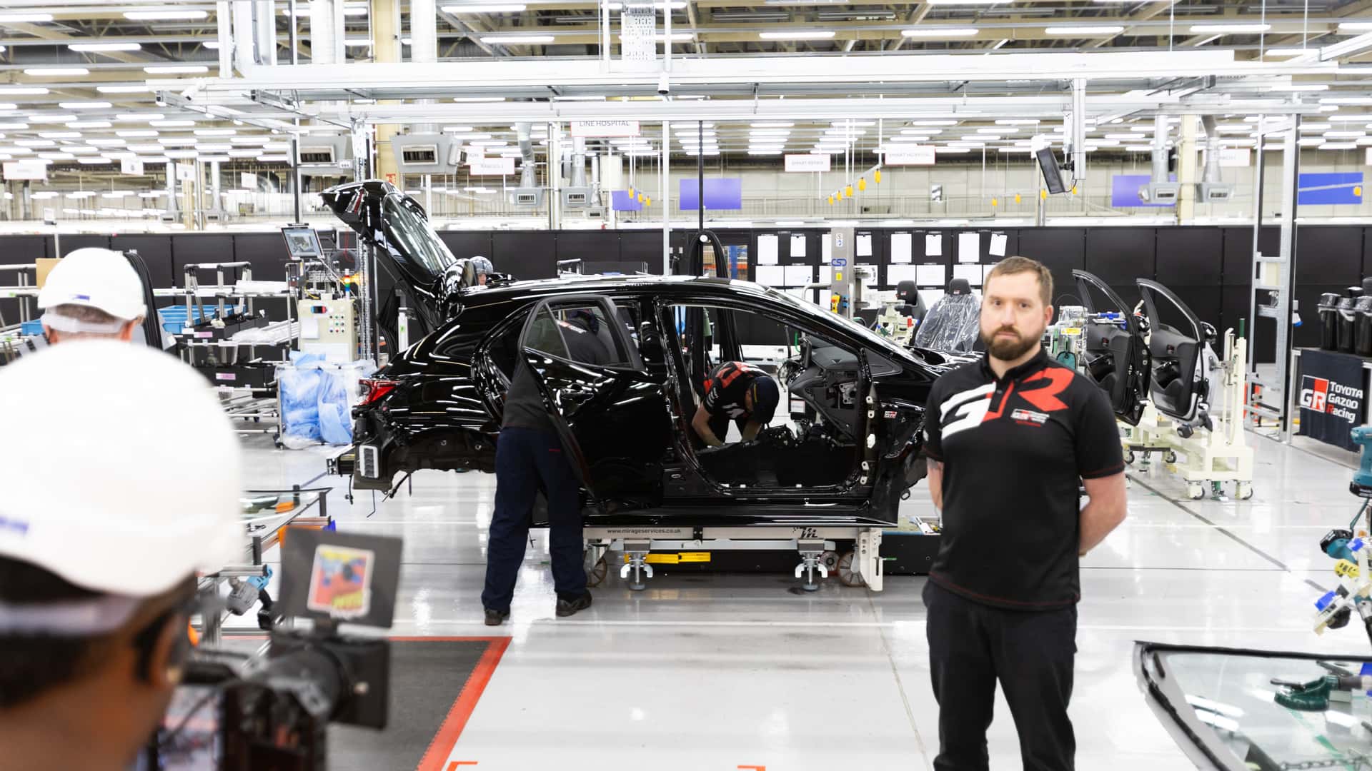 https://cdn.motor1.com/images/mgl/W8KXej/s1/toyota-uk-production.jpg