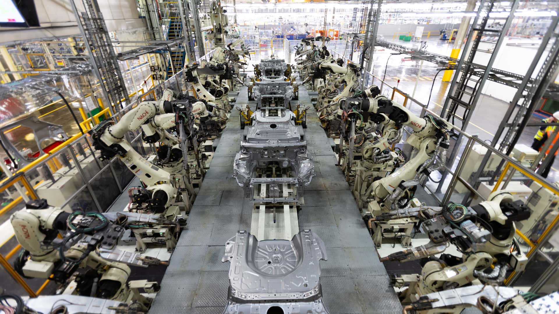 https://cdn.motor1.com/images/mgl/W8KXgj/s1/toyota-uk-production.jpg