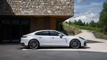 2025 Porsche Panamera Turbo S E-Hybrid