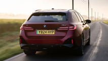 BMW i5 M60 xDrive Touring (UK-spec)