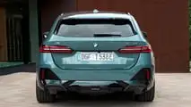 BMW i5 eDrive40 Touring (2024) nel test