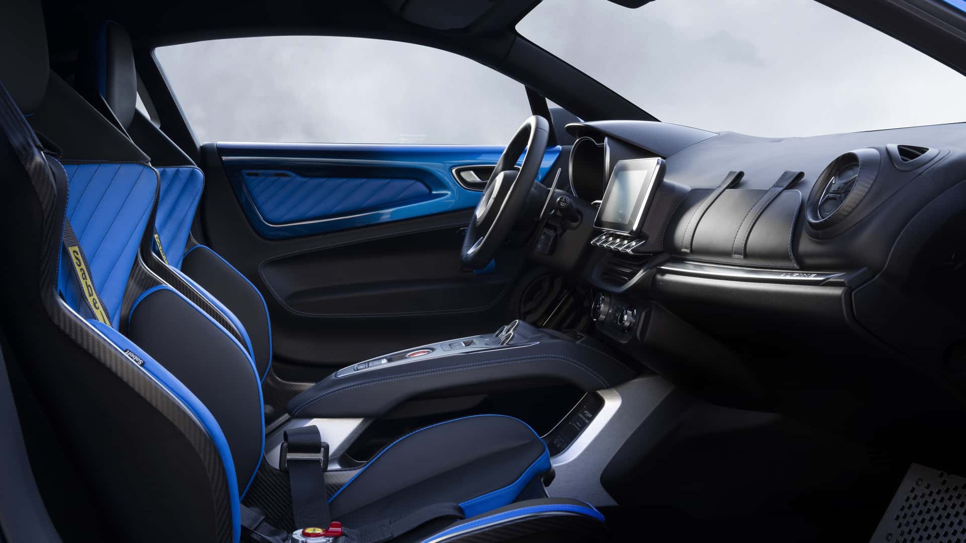 https://cdn.motor1.com/images/mgl/W8Y6lo/s1/alpine-a110-r-ultime.jpg