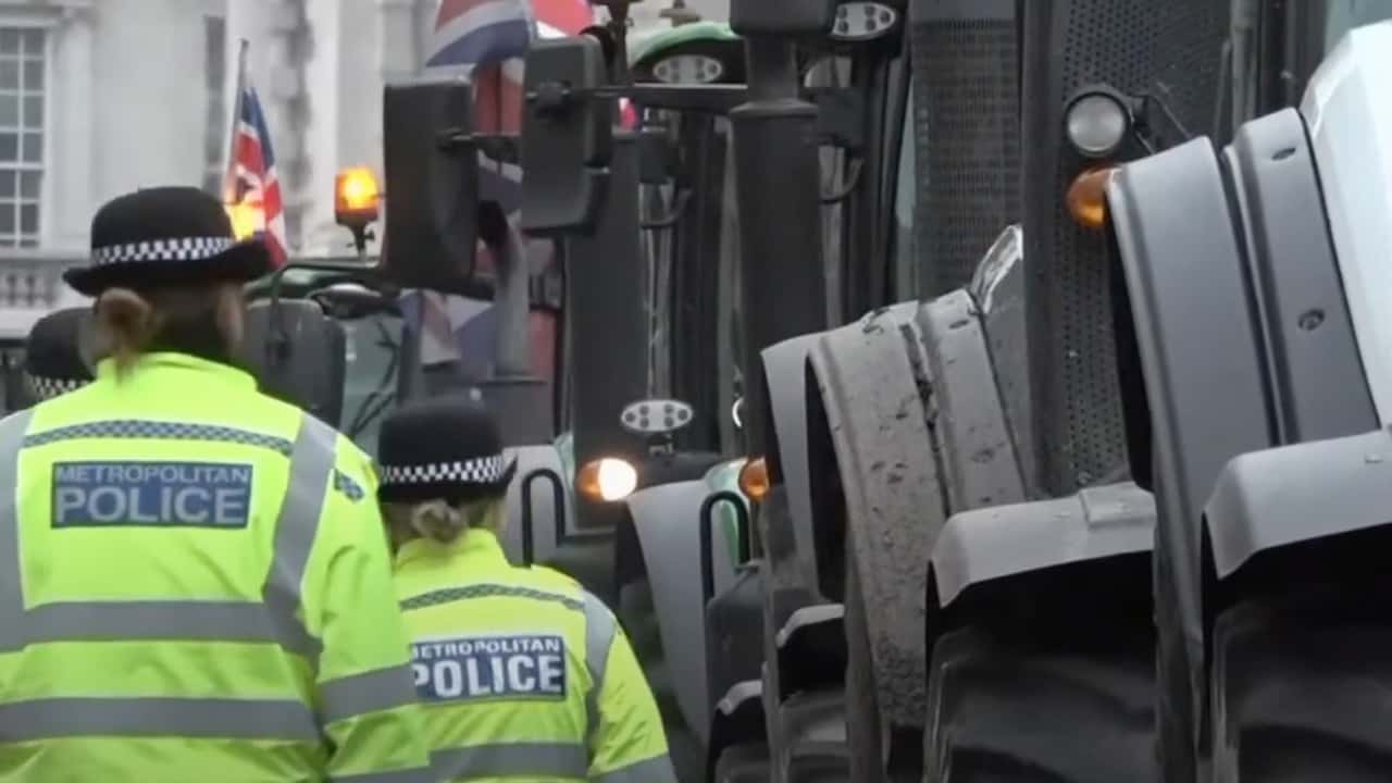 Proteste trattori Londra