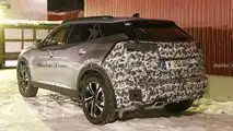 Nuove foto di spionaggio della Peugeot 2008