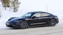 Porsche Taycan restyling, le foto spia delle diverse varianti