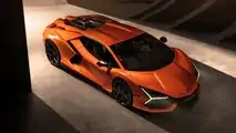 Lamborghini Revuelto - Photo - 2023