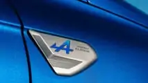 Foto - Renault Clio E-Tech Hybrid (2023), prova su strada
