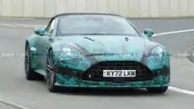 Fotos espía del Aston Martin Vantage Volante 2024