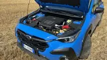 Subaru Crosstrek: SUV 4x4 ibrido ideale per campagna e città
